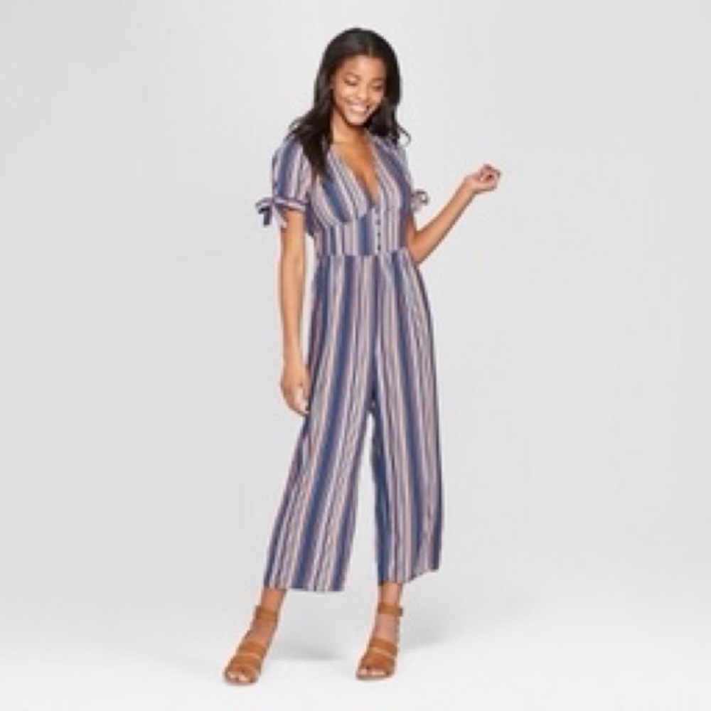Xhilaration Striped Short Sleeve V Neck Jumpsuit S